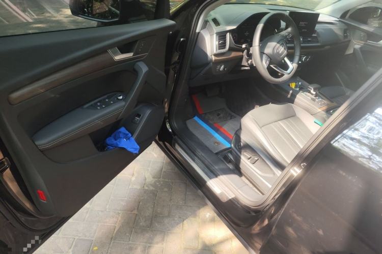 Used Audi Q5L 2022 40T Luxury Elegant Model Driver Seat