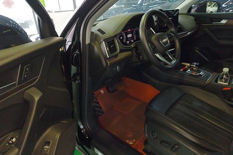 Used Audi Q5L 2022 Updated Version 40T Luxury Elegant Edition Driver Seat