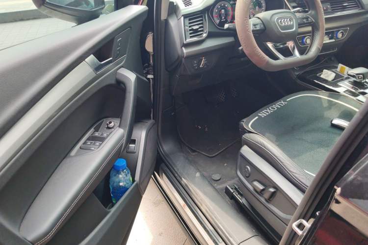Used Audi Q5L 2022 40T Fashionable and Dynamic Model Driver Seat