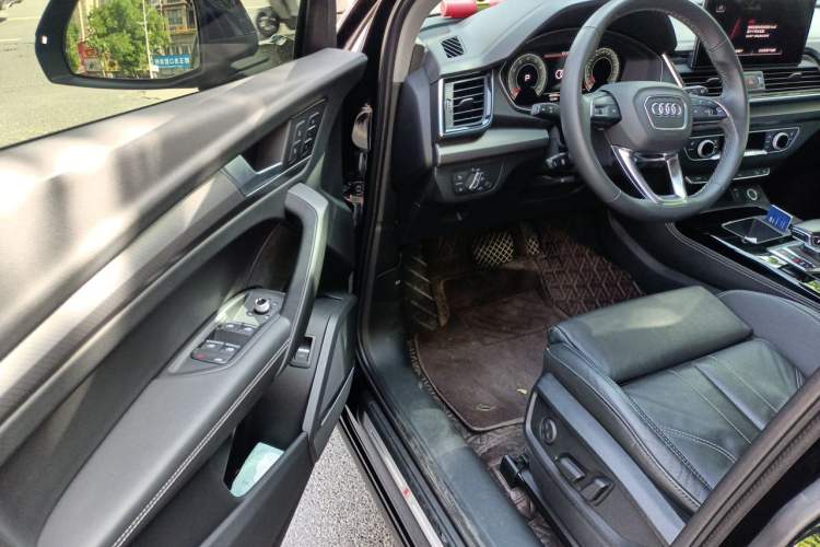 Used Audi Q5L 2022 Updated 45T Luxury Dynamic Version Driver Seat