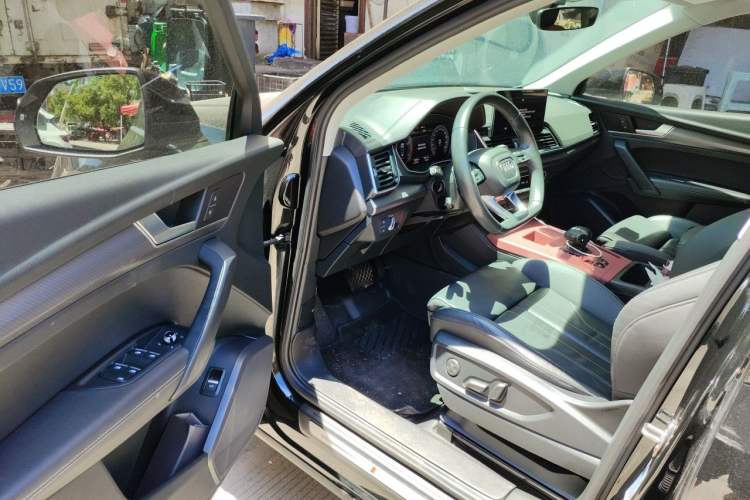 Used Audi Q5L 2022 Updated 40T Luxury Dynamic Edition Driver Seat