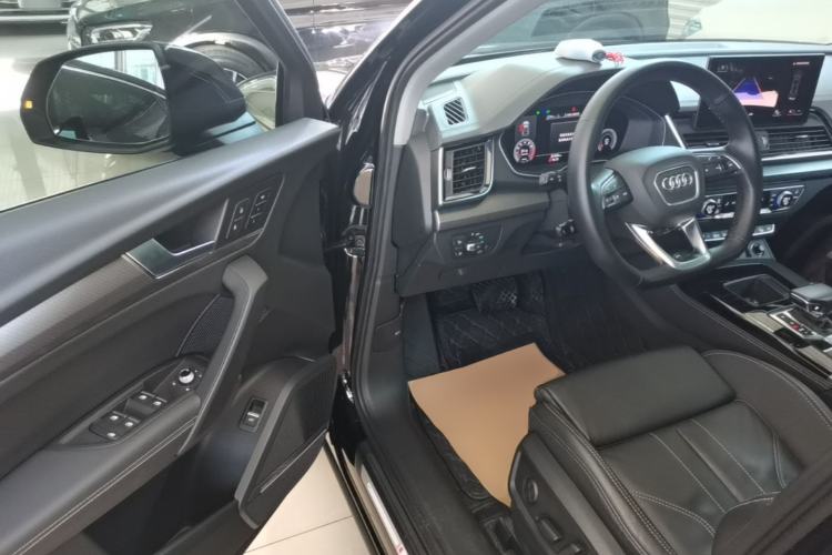 Used Audi Q5L 2022 Updated 45T Luxury Dynamic Version Driver Seat