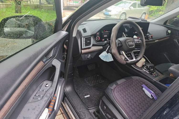 Used Audi Q5L 2022 40T Luxury Elegant Model Driver Seat