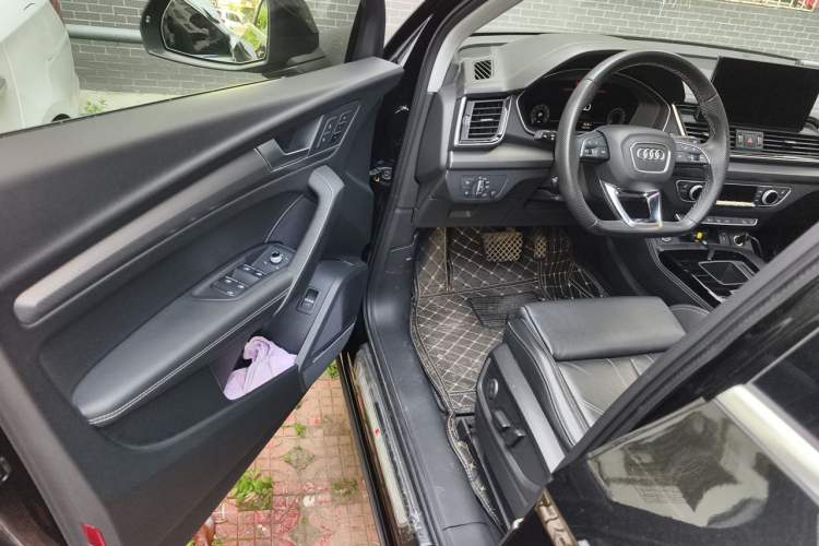 Used Audi Q5L 2022 45T Luxury Dynamic Model Driver Seat