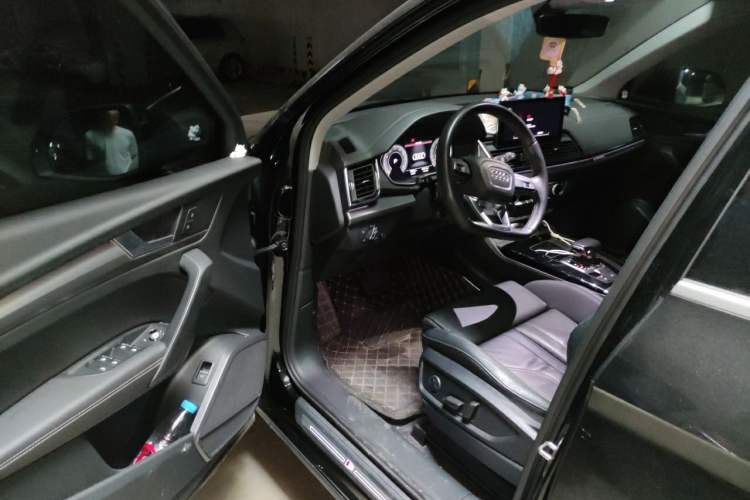 Used Audi Q5L 2022 Updated 40T Luxury Dynamic Edition Driver Seat