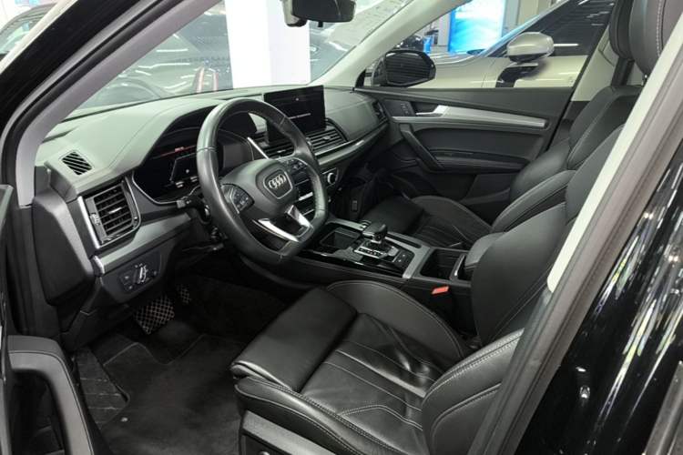 Used Audi Q5L 2022 40T Fashionable and Dynamic Model Driver Seat