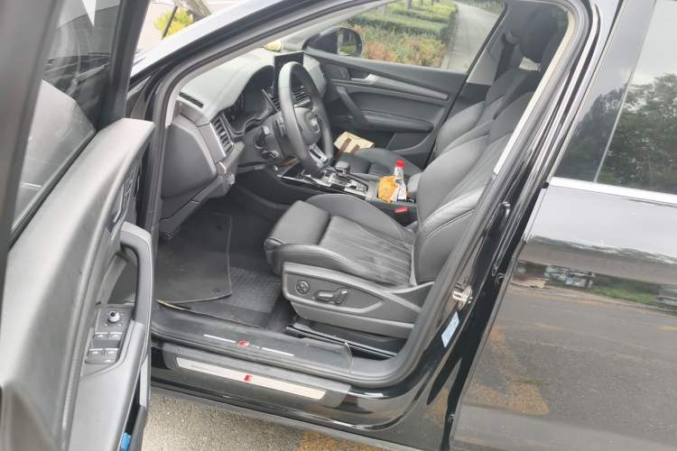 Used Audi Q5L 2022 45T Luxury Dynamic Model Driver Seat