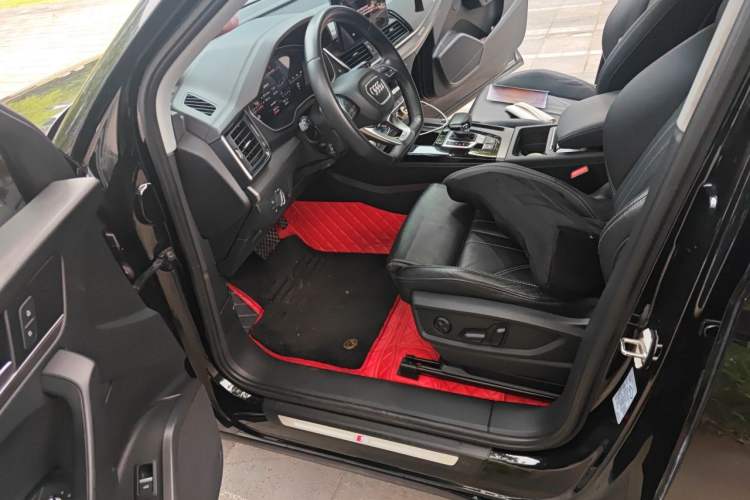 Used Audi Q5L 2022 Updated 40T Luxury Dynamic Edition Driver Seat