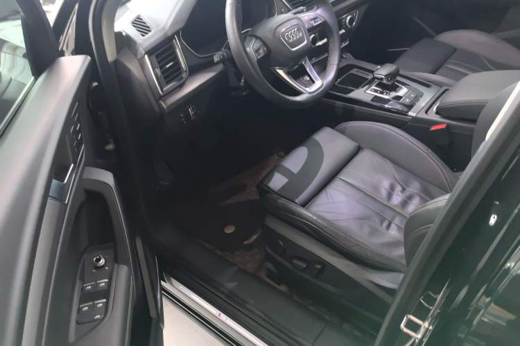 Used Audi Q5L 2022 Updated 45T Luxury Dynamic Version Driver Seat