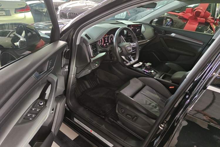 Used Audi Q5L 2022 Updated 40T Luxury Dynamic Edition Driver Seat