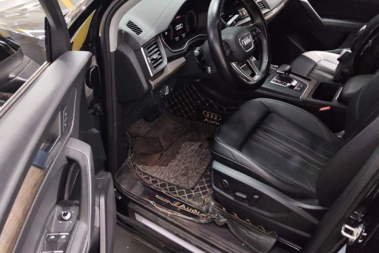 Used Audi Q5L 2022 Updated Version 40T Luxury Elegant Edition Driver Seat