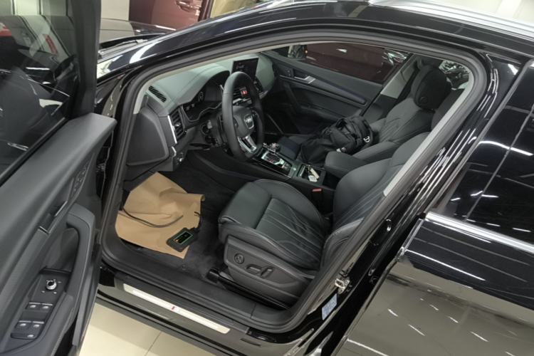 Used Audi Q5L 2022 Updated 45T Luxury Dynamic Version Driver Seat
