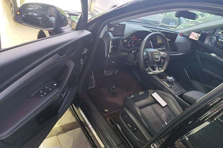 Used Audi Q5L 2022 40T Fashionable and Dynamic Model Driver Seat