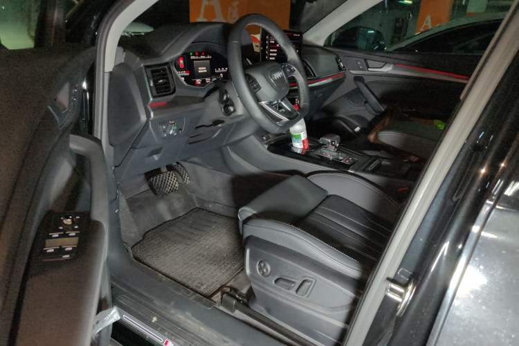 Used Audi Q5L 2022 Updated 45T Luxury Dynamic Version Driver Seat