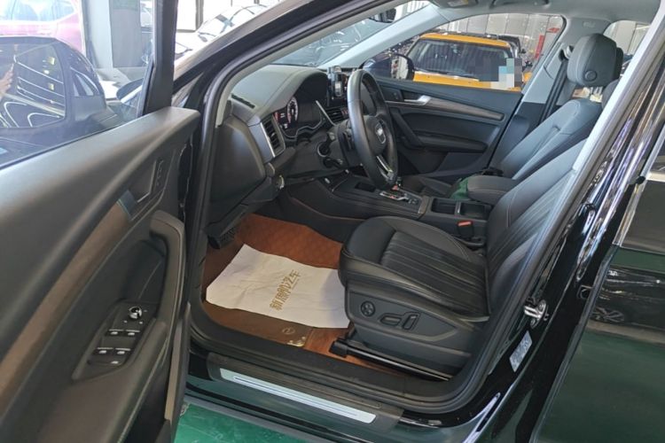 Used Audi Q5L 2022 Updated Version 40T Luxury Elegant Edition Driver Seat