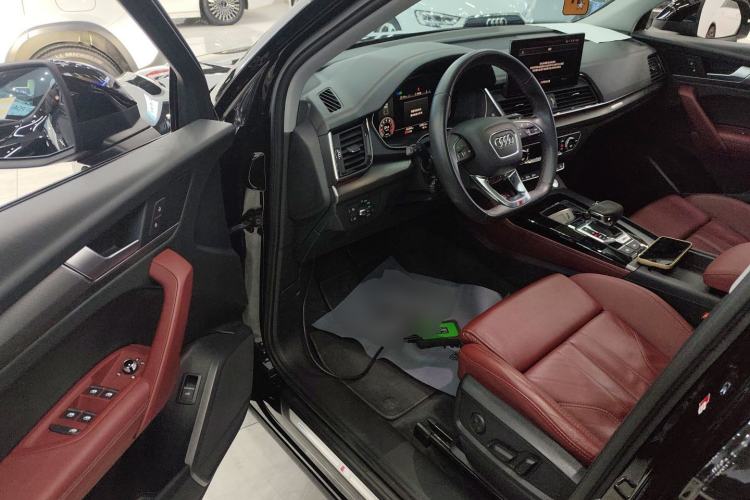 Used Audi Q5L 2022 40T Fashionable and Dynamic Model Driver Seat