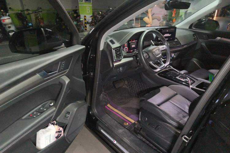 Used Audi Q5L 2022 40T Luxury Dynamic Model Driver Seat