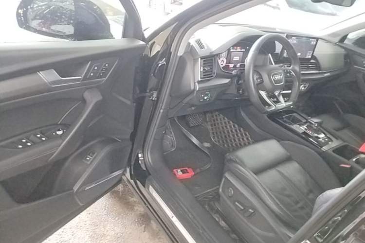 Used Audi Q5L 2022 45T Luxury Dynamic Model Driver Seat