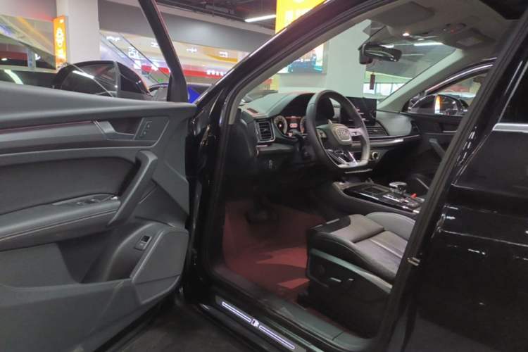 Used Audi Q5L 2022 40T Luxury Dynamic Model Driver Seat