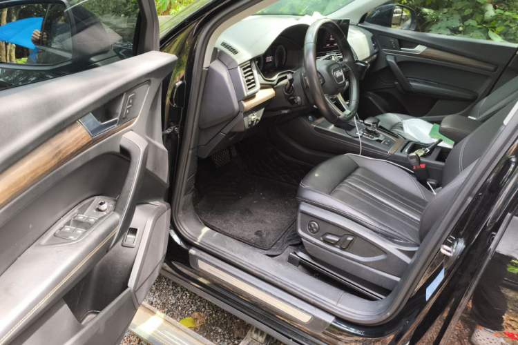 Used Audi Q5L 2022 40T Luxury Elegant Model Driver Seat