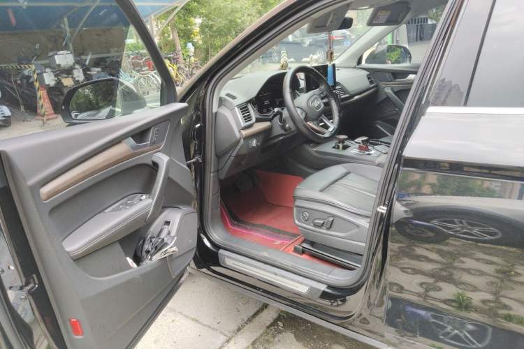 Used Audi Q5L 2022 40T Luxury Elegant Model Driver Seat