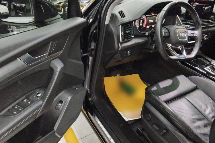 Used Audi Q5L 2022 40T Fashionable and Dynamic Model Driver Seat