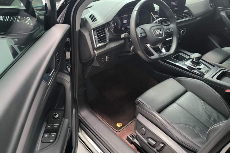 Used Audi Q5L 2022 40T Luxury Dynamic Model Driver Seat