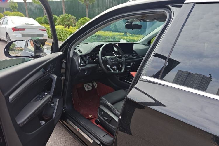 Used Audi Q5L 2022 40T Fashionable and Dynamic Model Driver Seat