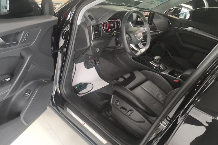 Used Audi Q5L 2022 Updated 40T Luxury Dynamic Edition Driver Seat