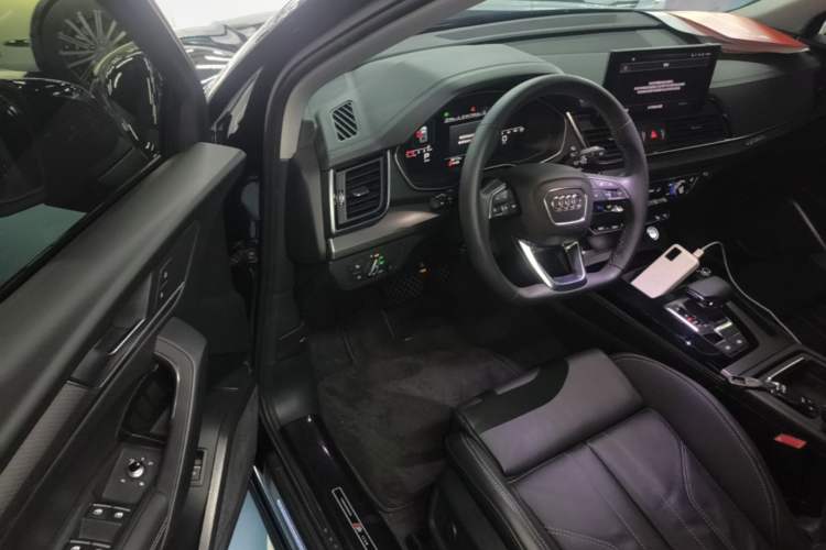 Used Audi Q5L 2022 Updated Version 40T Luxury Elegant Edition Driver Seat