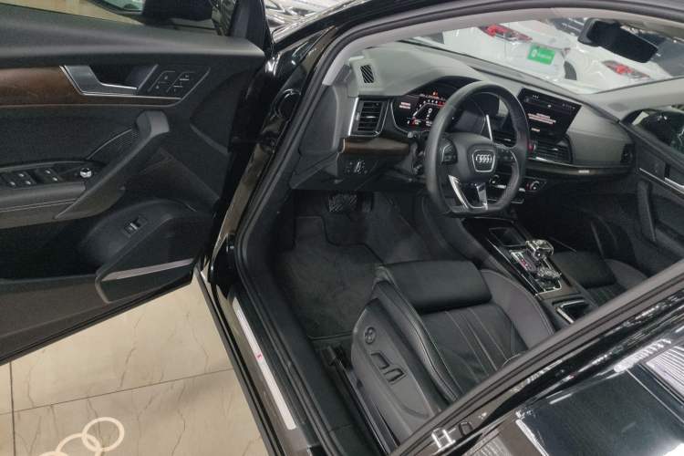 Used Audi Q5L 2022 Updated 45T Luxury Dynamic Version Driver Seat