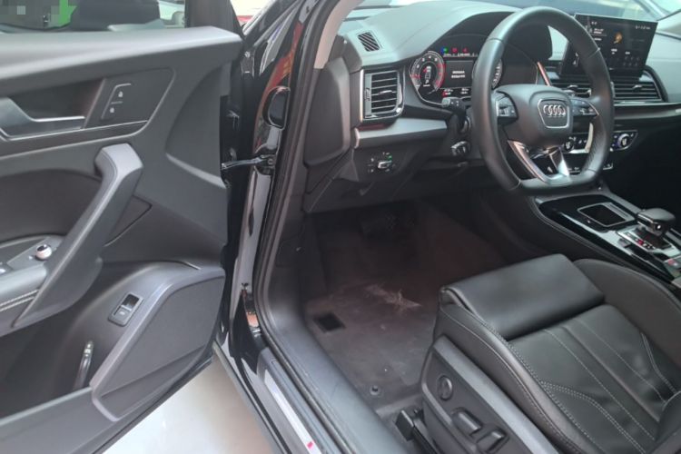 Used Audi Q5L 2022 40T Luxury Dynamic Model Driver Seat