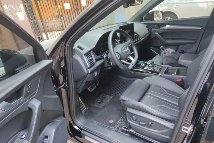 Used Audi Q5L 2022 Updated 40T Luxury Dynamic Edition Driver Seat