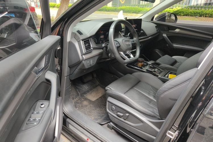 Used Audi Q5L 2022 40T RS Package Performance Model Driver Seat