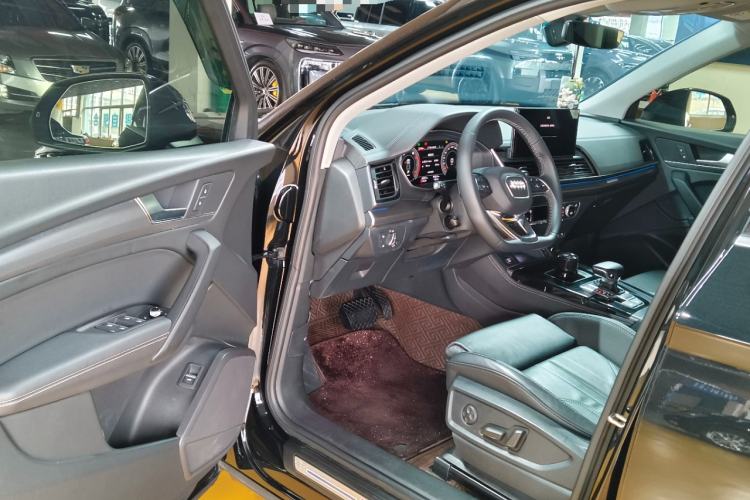 Used Audi Q5L 2022 Updated 40T Luxury Dynamic Edition Driver Seat