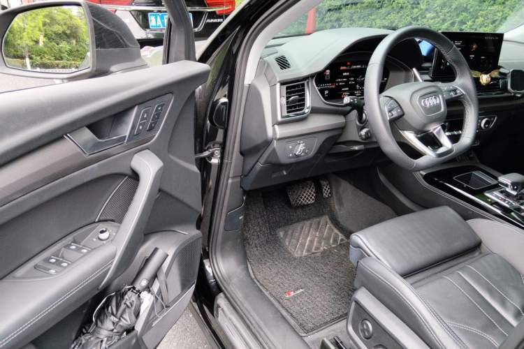 Used Audi Q5L 2022 45T Luxury Dynamic Model Driver Seat