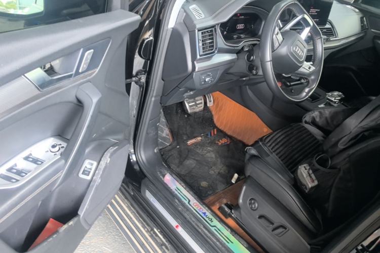 Used Audi Q5L 2022 40T Luxury Dynamic Model Driver Seat