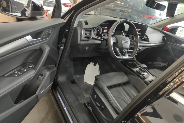 Used Audi Q5L 2022 Updated 45T Luxury Dynamic Version Driver Seat