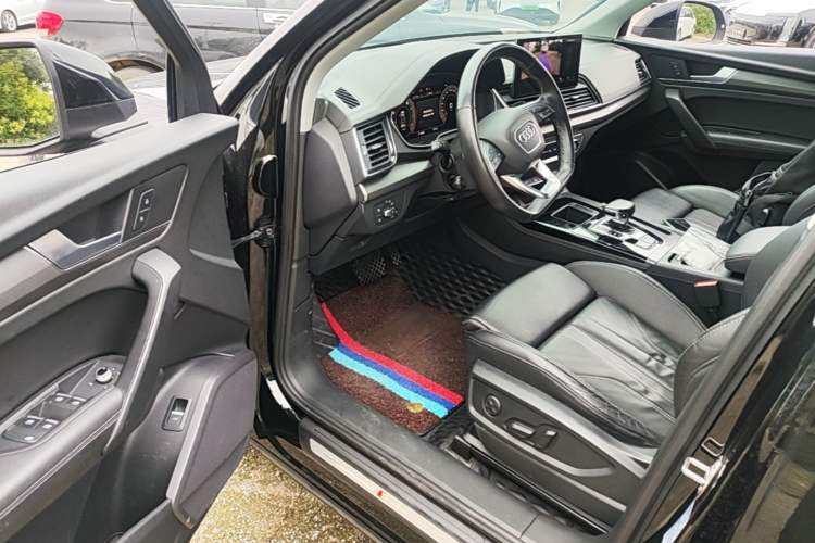 Used Audi Q5L 2022 Updated 40T Luxury Dynamic Edition Driver Seat