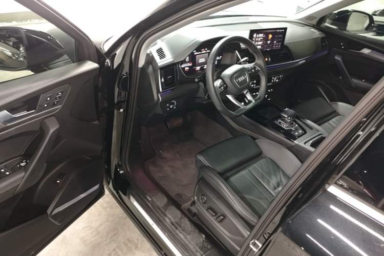 Used Audi Q5L 2022 45T Luxury Dynamic Model Driver Seat