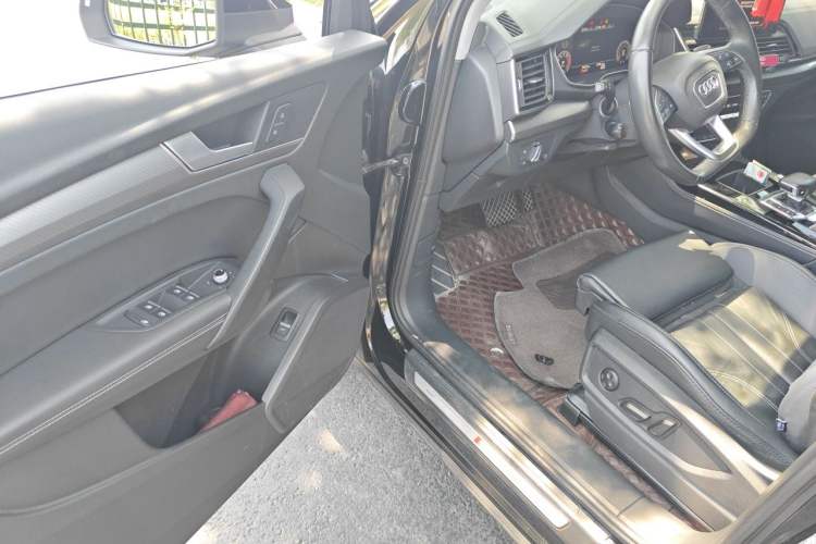 Used Audi Q5L 2022 40T Luxury Dynamic Model Driver Seat