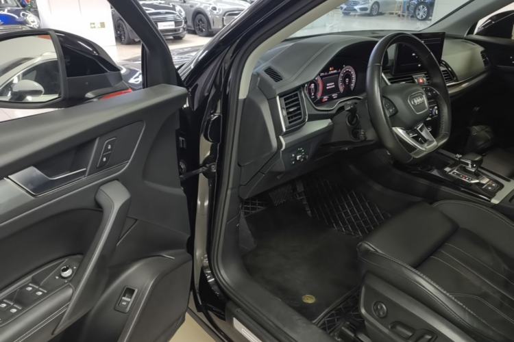 Used Audi Q5L 2022 40T Fashionable and Dynamic Model Driver Seat