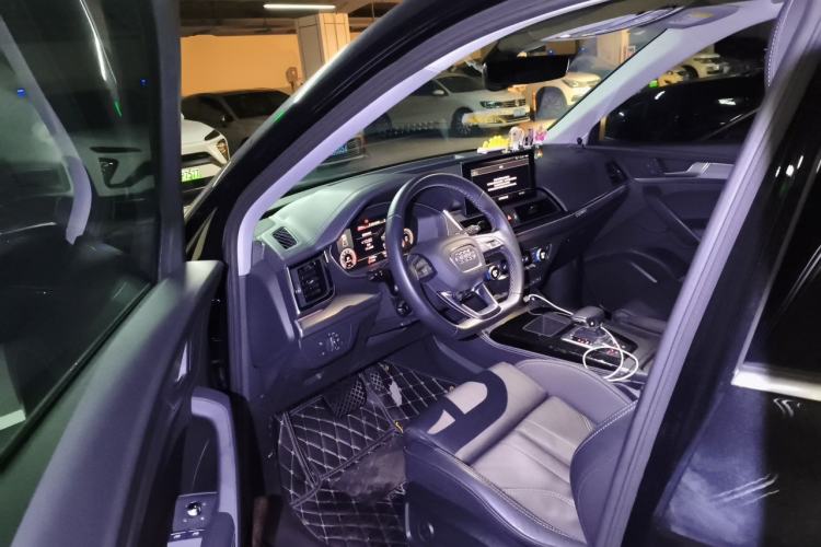 Used Audi Q5L 2022 40T Luxury Dynamic Model Driver Seat