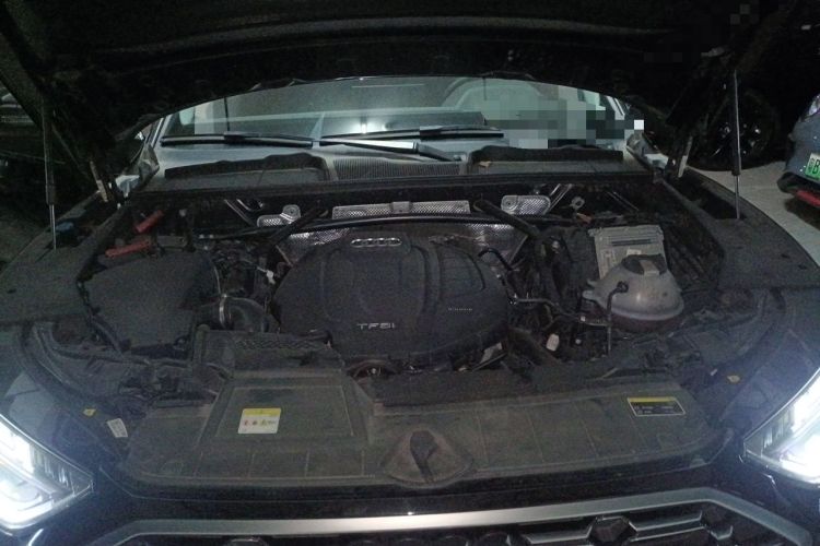 Used Audi Q5L 2022 Updated 40T Luxury Dynamic Edition Engine Bay