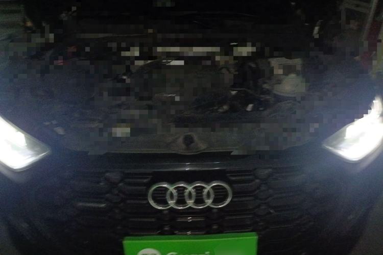 Used Audi Q5L 2022 Updated 40T Luxury Dynamic Edition Engine Bay
