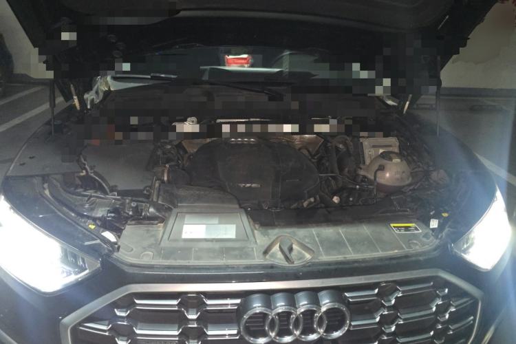 Used Audi Q5L 2022 Updated 40T Luxury Dynamic Edition Engine Bay