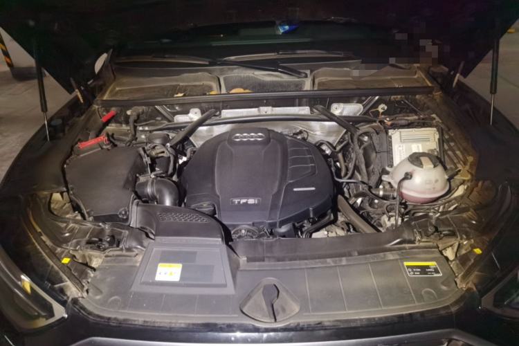 Used Audi Q5L 2022 Updated 40T Luxury Dynamic Edition Engine Bay