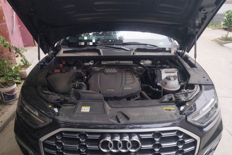 Used Audi Q5L 2022 Updated 40T Luxury Dynamic Edition Engine Bay