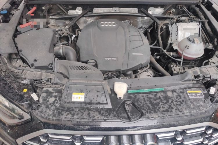 Used Audi Q5L 2022 40T Fashionable and Dynamic Model Engine Bay