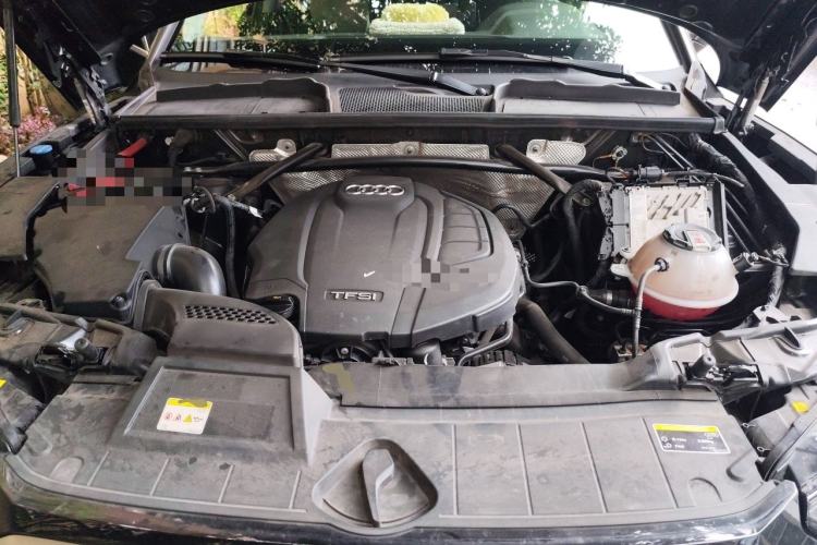 Used Audi Q5L 2022 Updated 45T Luxury Dynamic Version Engine Bay